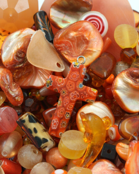 Mix pack orange beads, approx. 210 gr