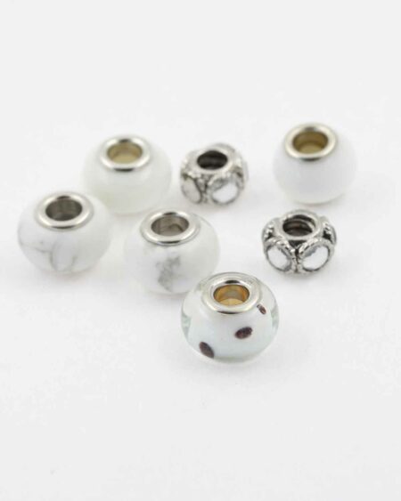 European style white pack. Sold per pack of 7 beads