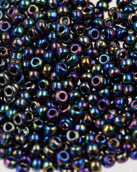 Toho seed bead size 11 metallic rainbow iris