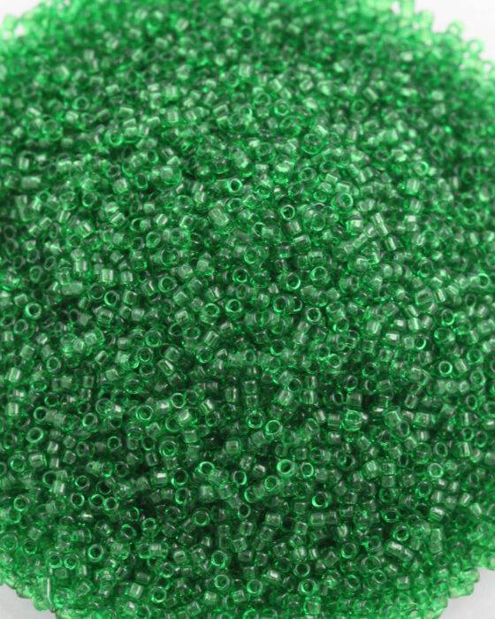 Toho Seed Beads Transparent Size 15 Grass green