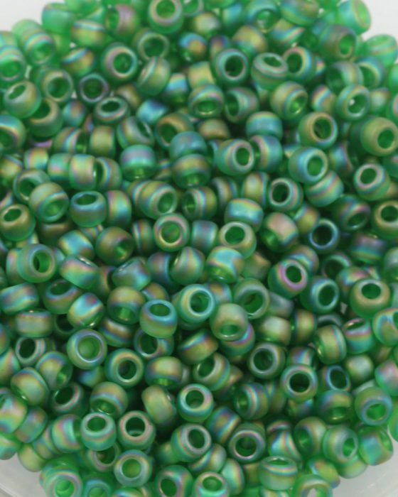 toho #8 seed beads transparent rainbow frosted grass green