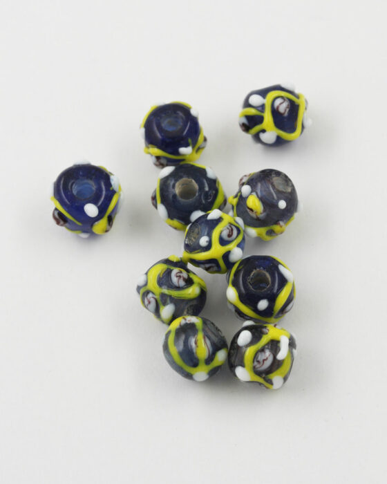 Handmade Glass round Beads with trails 8-10mm Black and yellow