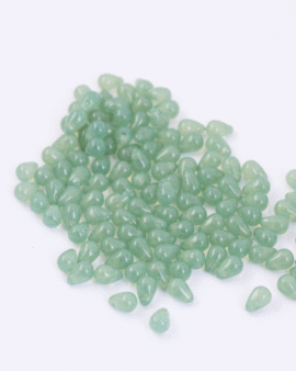 glass teardrop 4x6mm Jade green