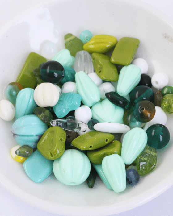 Mix glass beads green