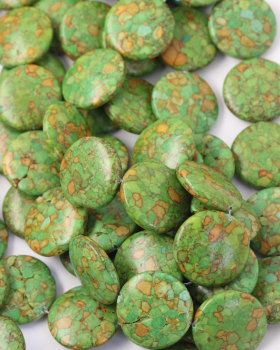 Dyed disc howlite beads Green