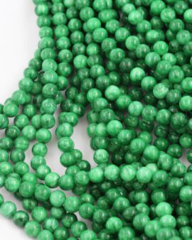 dyed jade 8mm emerald