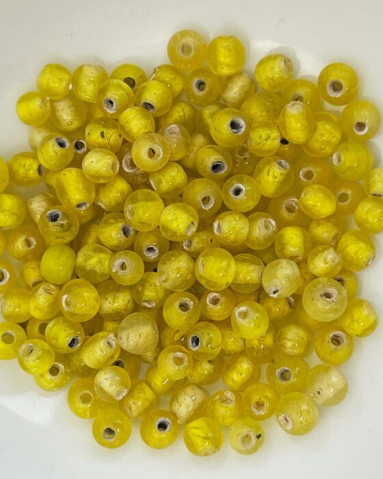 Round glass beads 5-6mm yellow