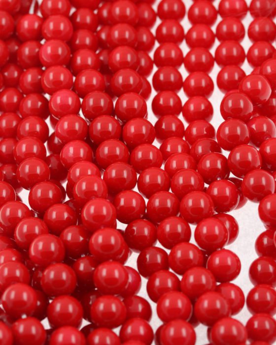 Imitation glass pearls red