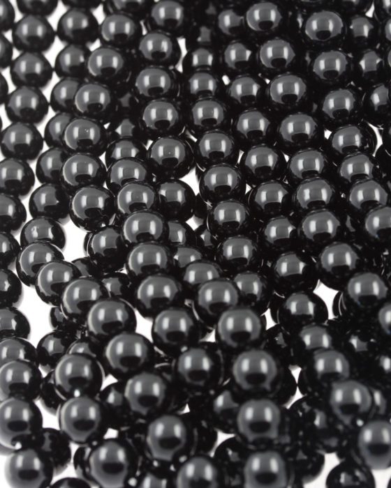 Imitation glass pearls black