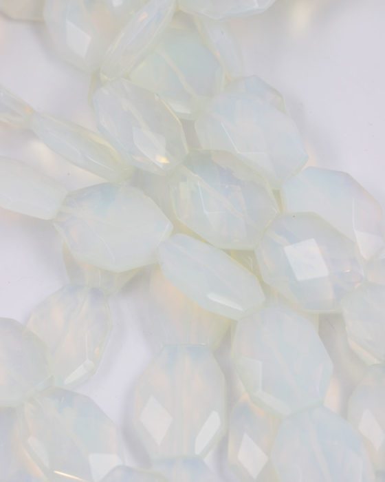 chuncky faceted glass bead white opal