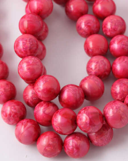 Round resin beads 16mm pink