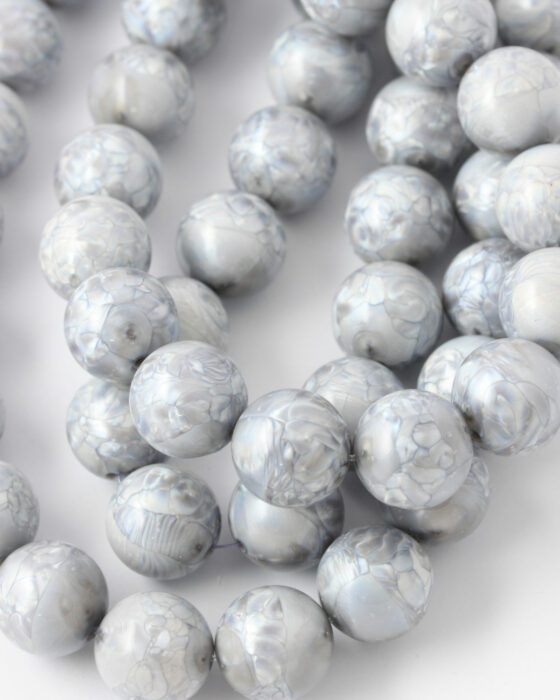 Round resin beads 16mm Grey