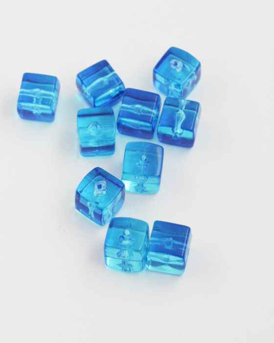 Resin Cube 10x10mm Blue