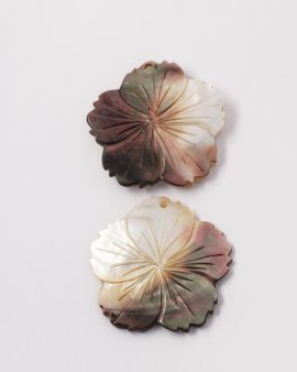 Mother of pearl hibiscus flower pendant