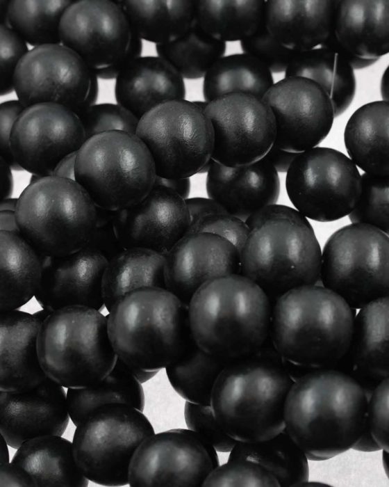 18mm wooden beads black