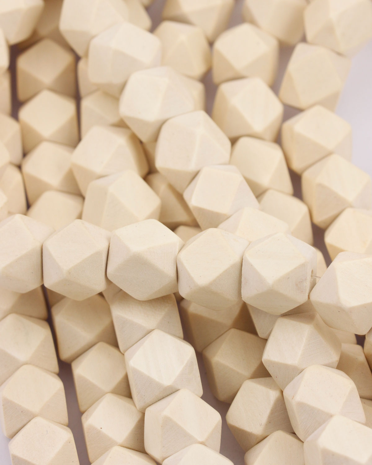 wooden cut out cube 1.5x1.5mm cream