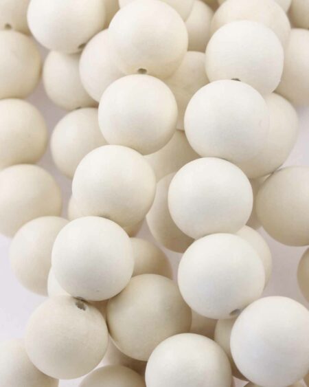 Wooden beads 25mm beach white