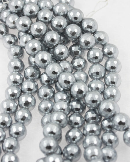 faceted shell pearls grey