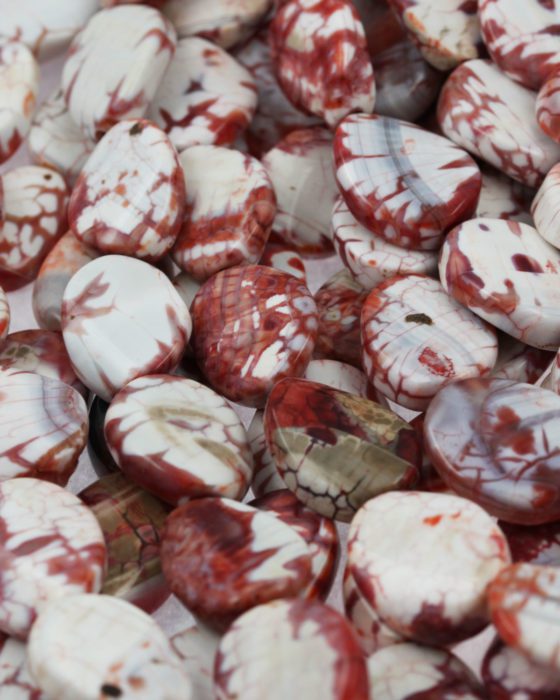 Dyed agate beads red