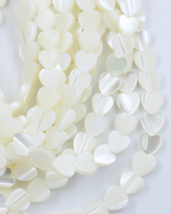 Mother of pearl Heart bead