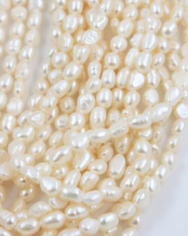 Freshwater pearls nuggets 5-6mm white