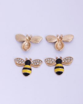 Bumblebee enamelled charm