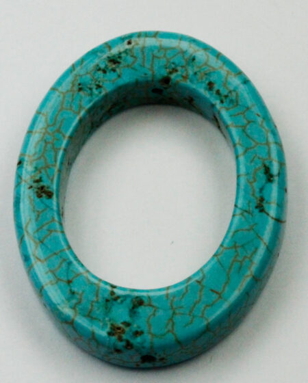 25 x 32 mm Howlite Oval ring - Sold per String - approx. 13 pcs per string