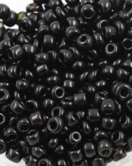 opaque seed beads black