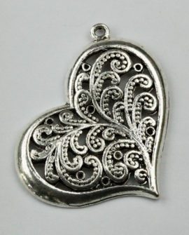 Fern Pattern Heart Pendant - Sold per pack of 10 pieces
