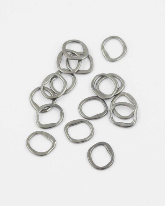 Metal ring 12 x 14mm black