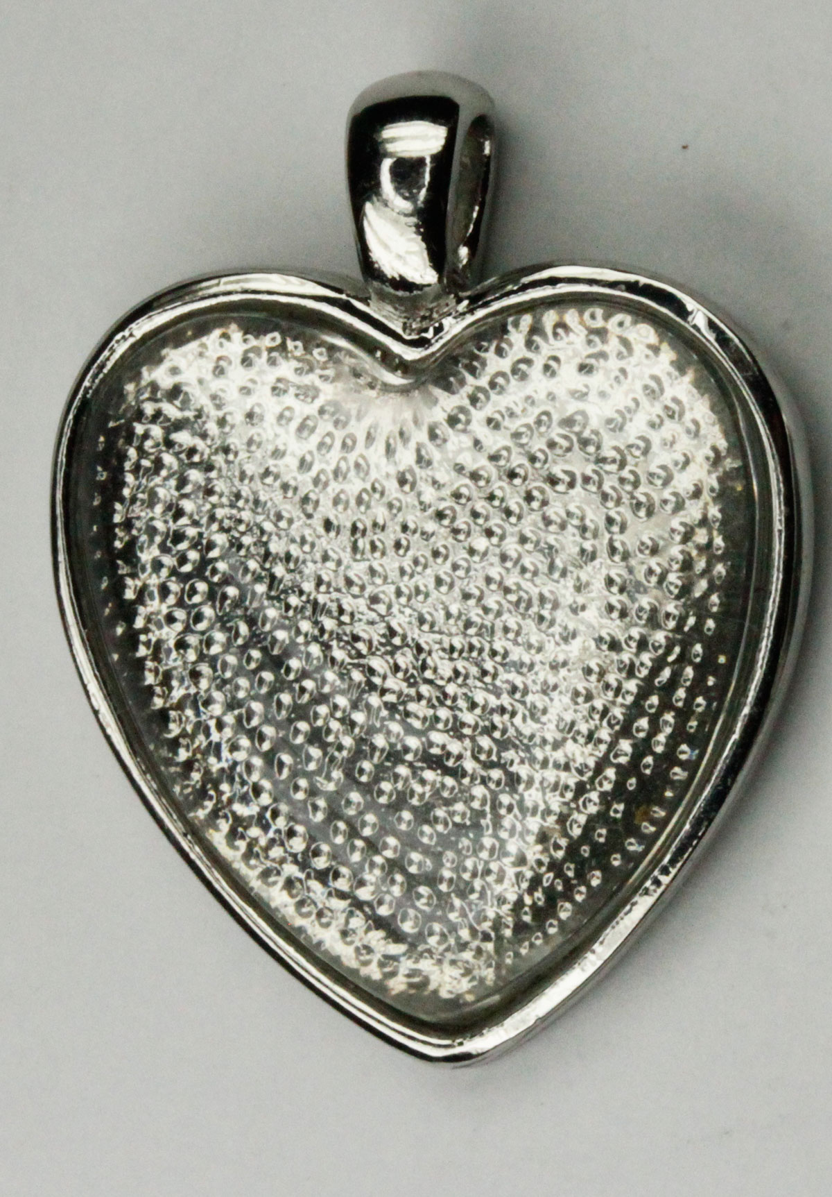 Heart shaped bezel pendant - Auckland Beads