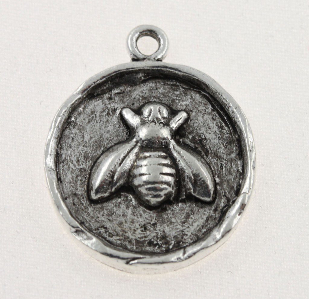 Charm, pewter round bee sterling silver plated, 24.6 x 20.3 mm. Sold